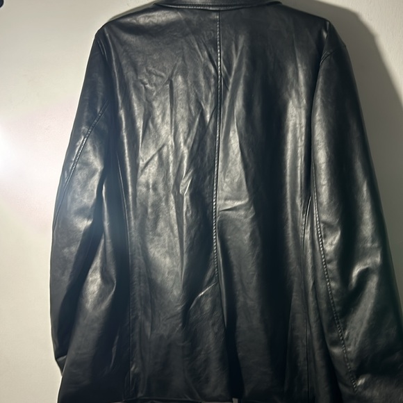 Gap Black vegan Leather Blazer - Picture 2 of 3
